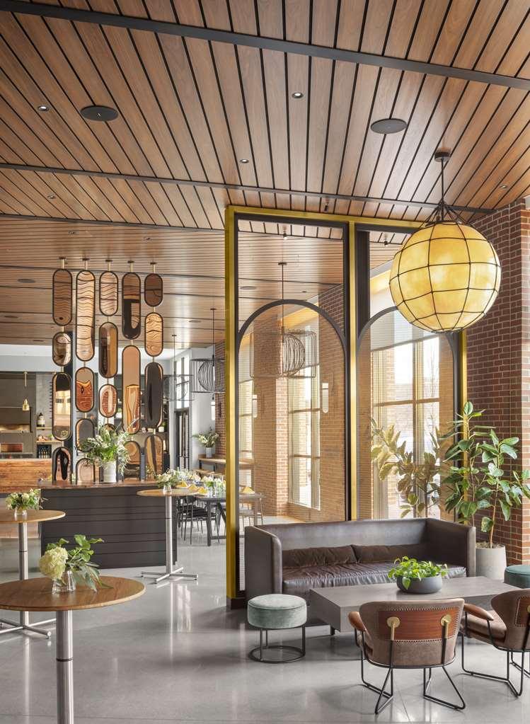 Canopy By Hilton Portland Waterfront 내부 사진